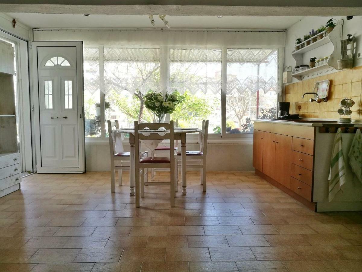 ネオス・マルマラスKaty'S House Centerアパートメント エクステリア 写真