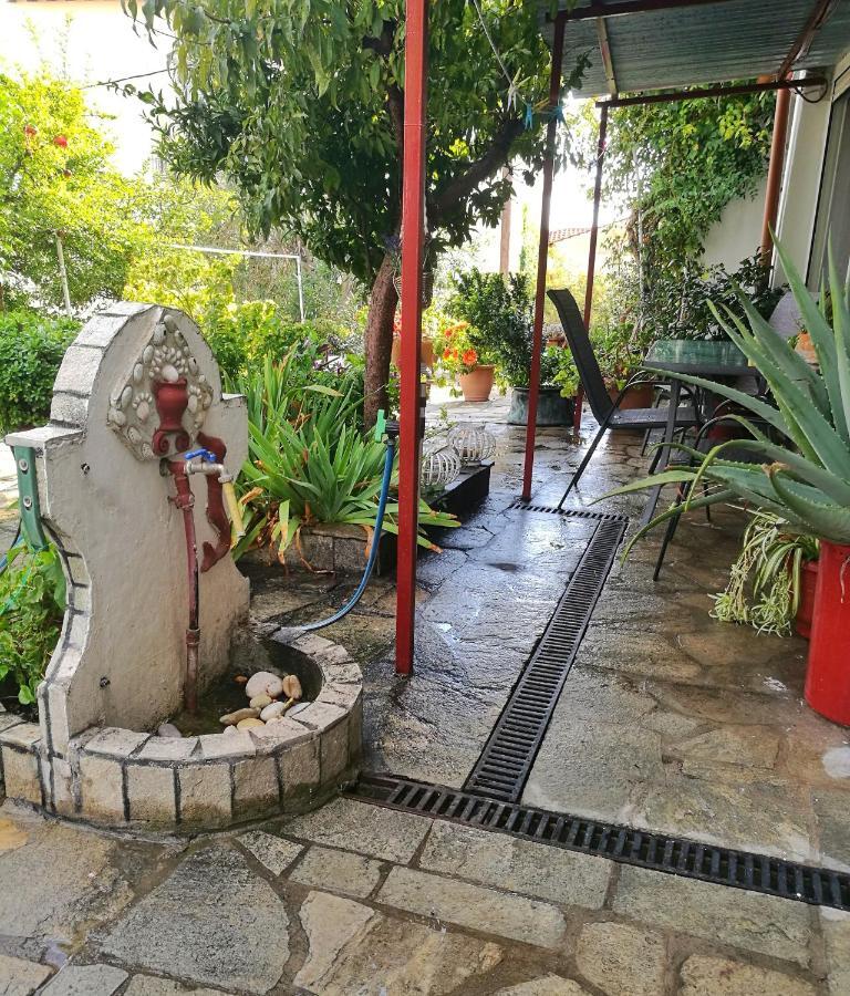 ネオス・マルマラスKaty'S House Centerアパートメント エクステリア 写真